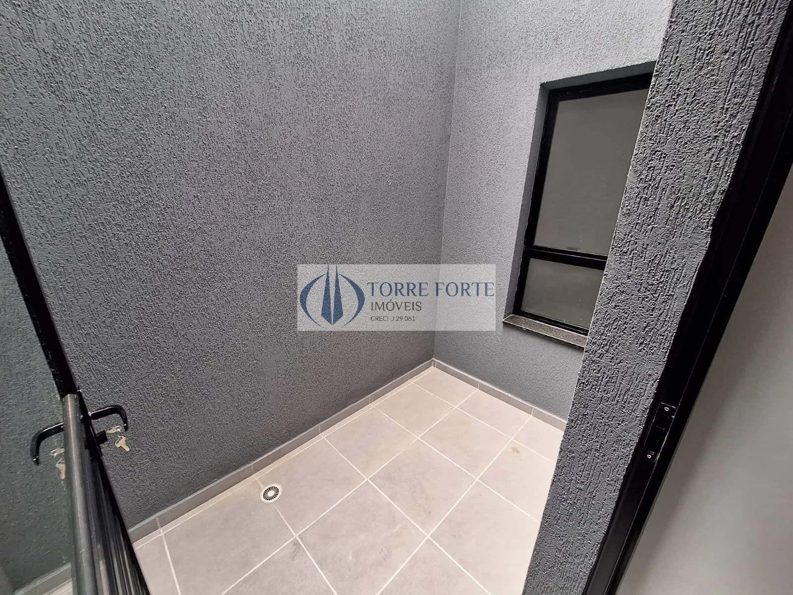 Imagem Lindo Apartamento com 2 dormitórios sem vaga na Penha .