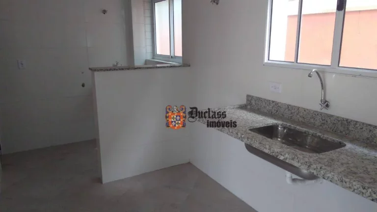 Imagem Sobrado com 3 dormitórios à venda, 92 m² por R$ 370.000,00 - Catiapoã - São Vicente/SP