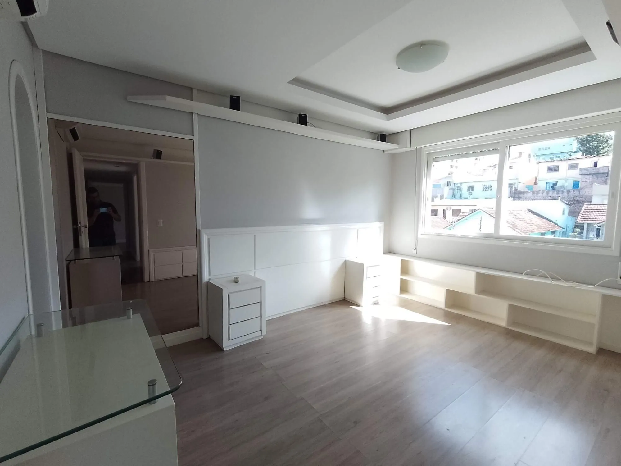 Imagem Apartamento 2 dormitórios com sacada e vaga perto da PUC