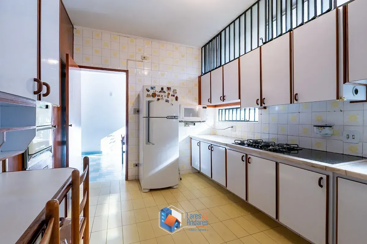 Imagem Casa para venda em Butantã com 3 quartos, sendo 3 suítes, 223m²