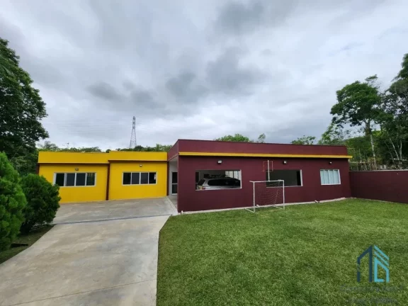 Foto do imóvel Chácara linda 2.500 mil m2, com casa de 315 m², 05 quartos c/ suíte, Oportunidade - em ITAJAI - SC