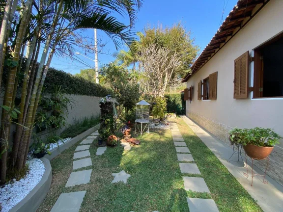 Imagem Casa com 4 dormitórios à venda, 309 m² por R$ 1.450.000,00 - Chácara Represinha - Cotia/SP