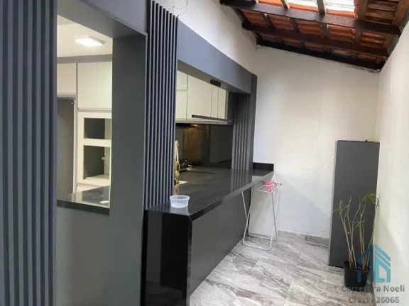 Imagem Sobrado triplex Alto Padrão, 04 quartos c/suíte, 04 vagas, Ático, no Vista Alegre Curitiba -PR