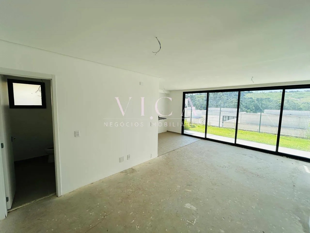 Imagem Casa com 3 quartos, 155 m², à venda por R$ 1.580.000 em Alphaville/SP