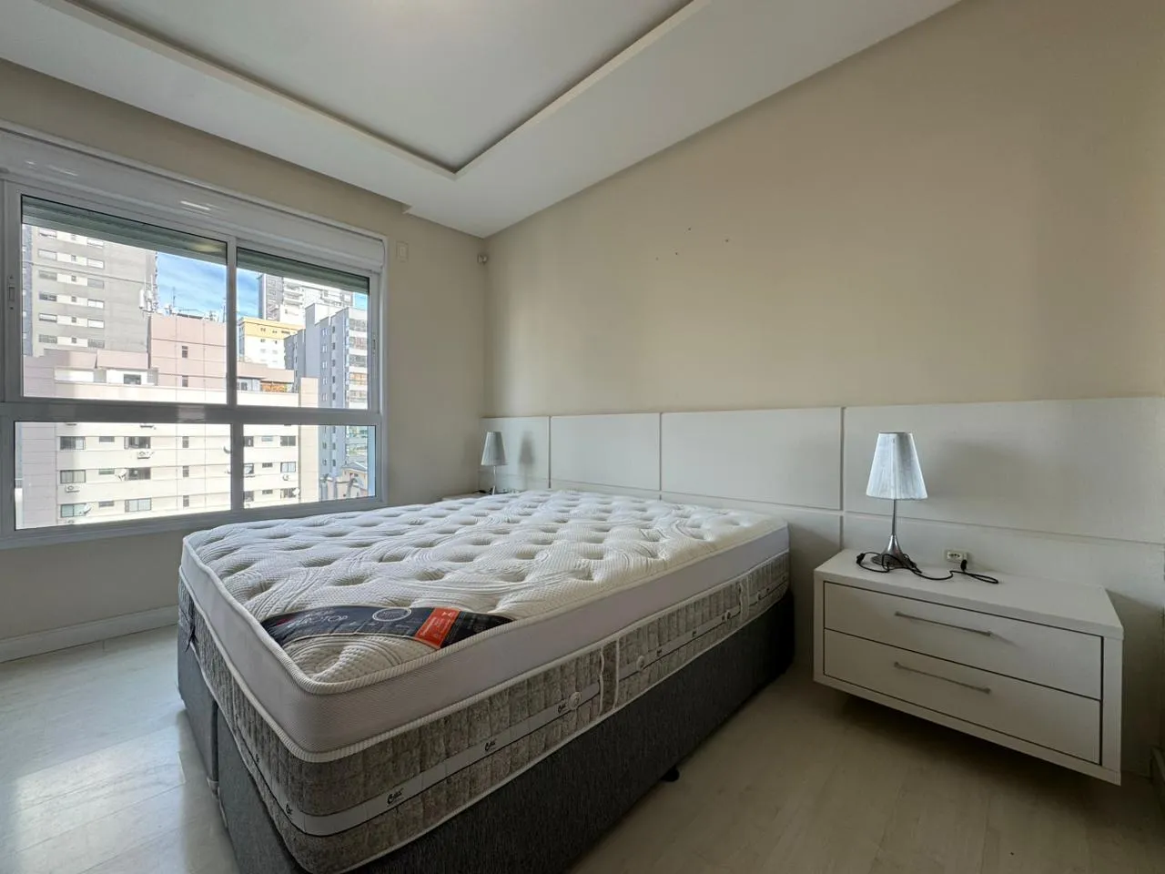Imagem Apartamento à venda com 180m2 por R$ 2.300.000,00