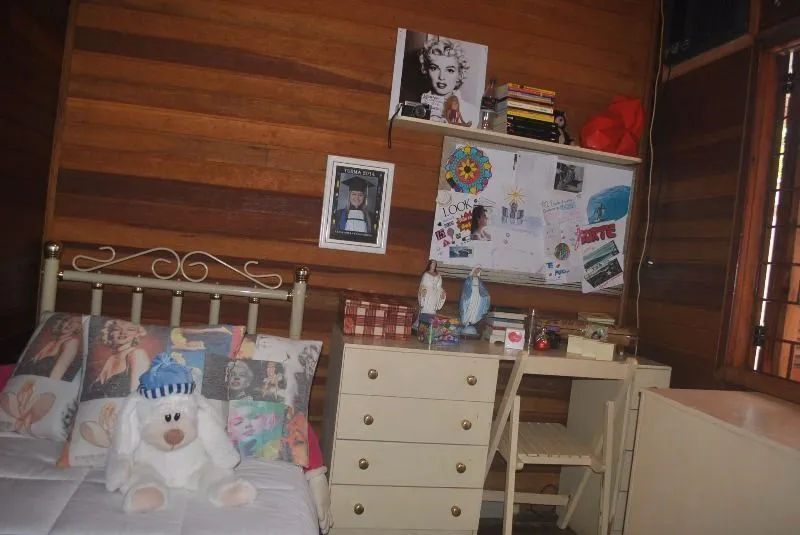 Imagem Casa para Venda - 250m², 3 dormitórios, 4 vagas - Serraria