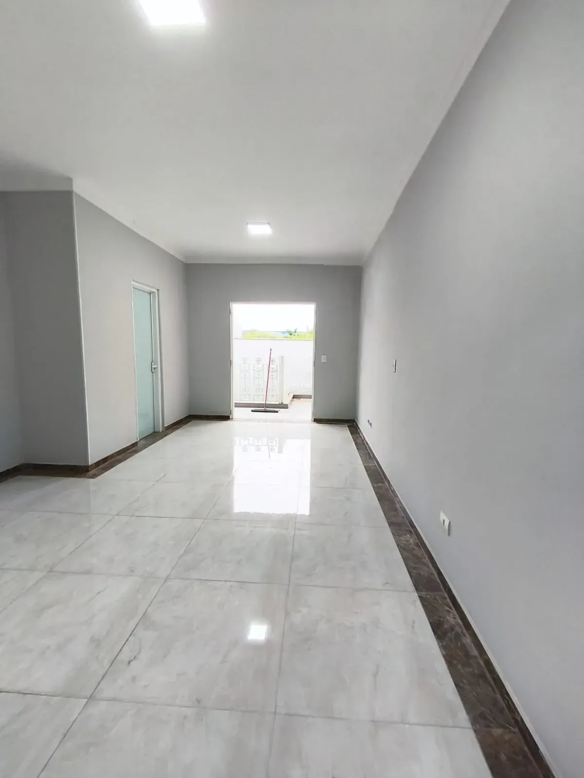 Imagem Galpão à Venda ou Locação, 250 m² em Tulipas - Jundiaí