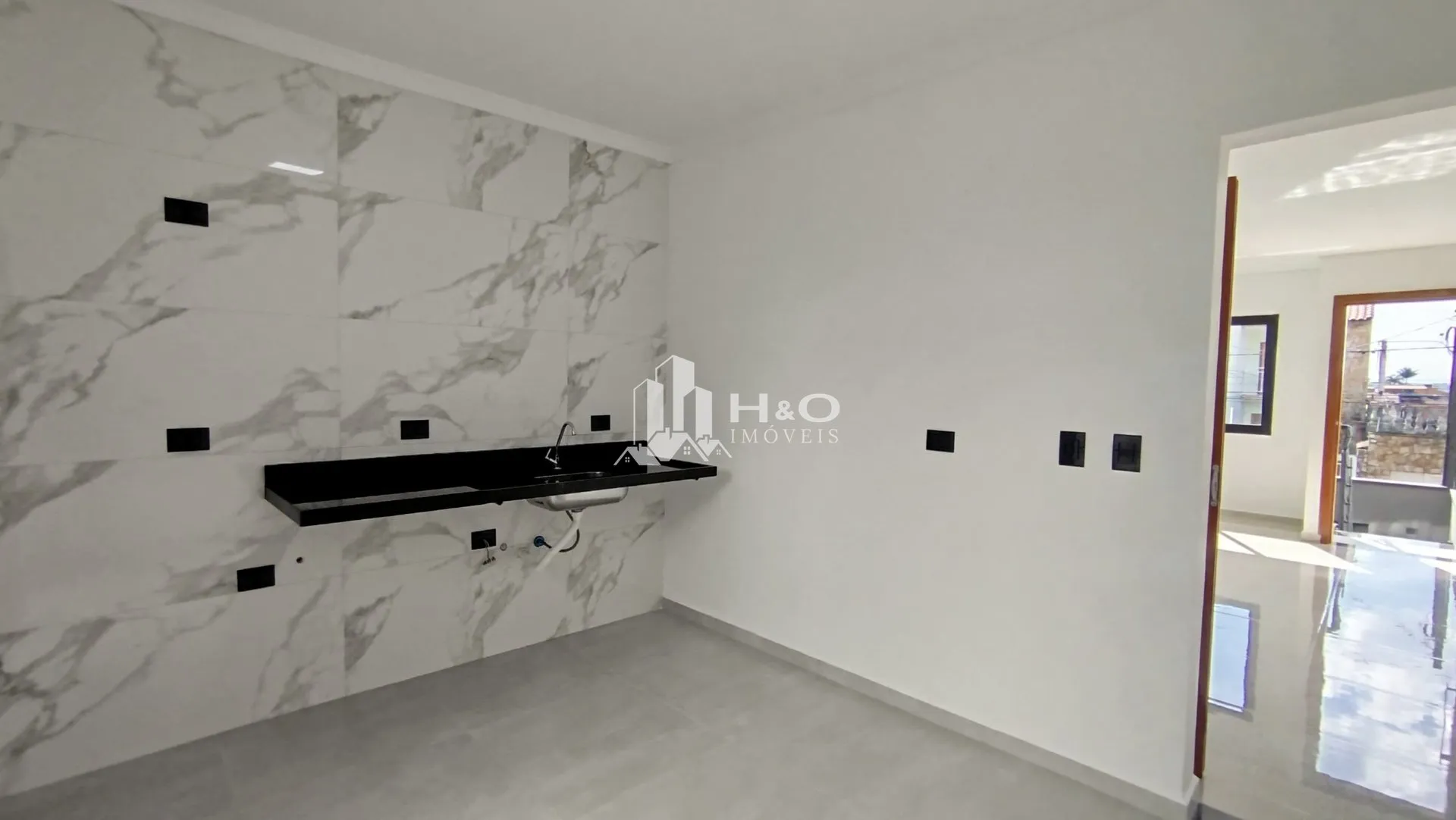 Imagem Oportunidade, Sobrado Frontal à Venda - 111m² de Área Útil | 3 Dormitórios | 3 Vagas, Bairro Jardim Brasília, Itaquera.