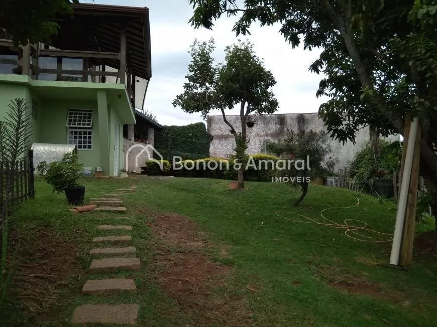 Imagem Casa de Condomínio com 3 Quartos e 4 banheiros à Venda, 270 m² por R$ 1.100.000