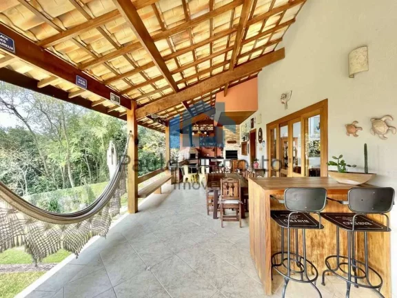 Imagem Casa Alto Padrão na Fazendinha Granja Viana