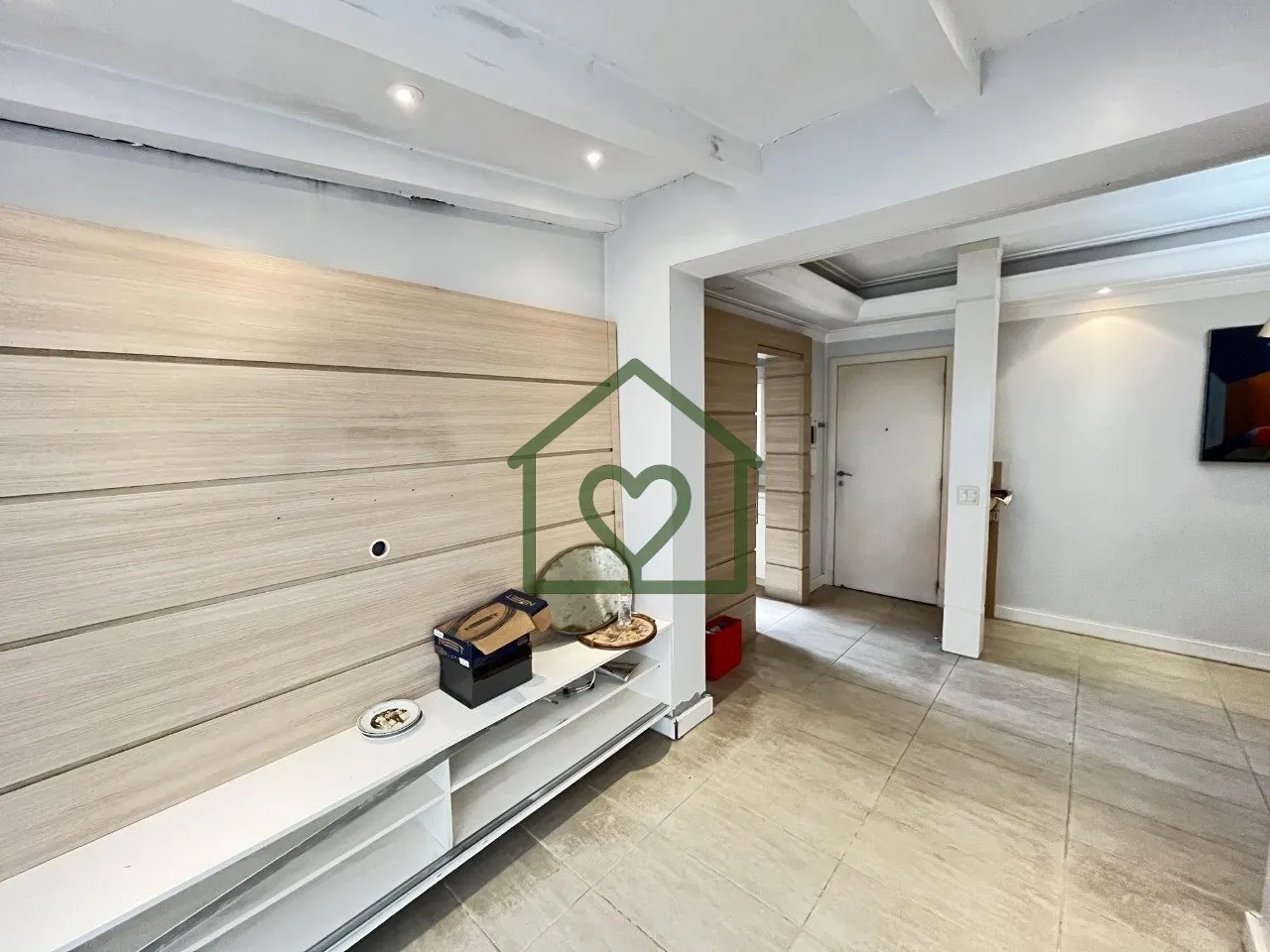 Imagem Apartamento à venda na Rua Silva Só, com 2 dormitórios, 2 banheiros (social e auxiliar), sala de ...