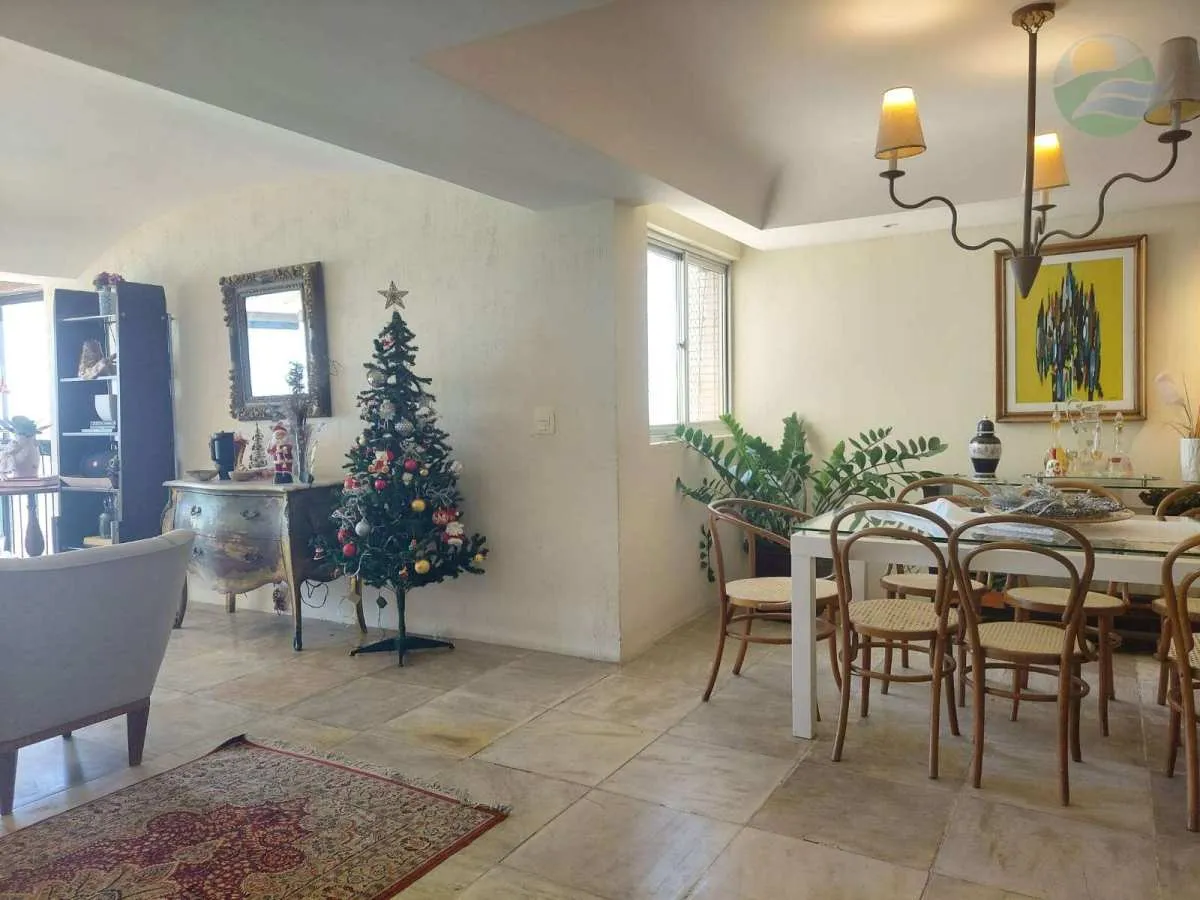 Imagem Apartamento com 3 quartos, andar alto, calçadão de Piedade, em Jaboatão dos Guararapes.