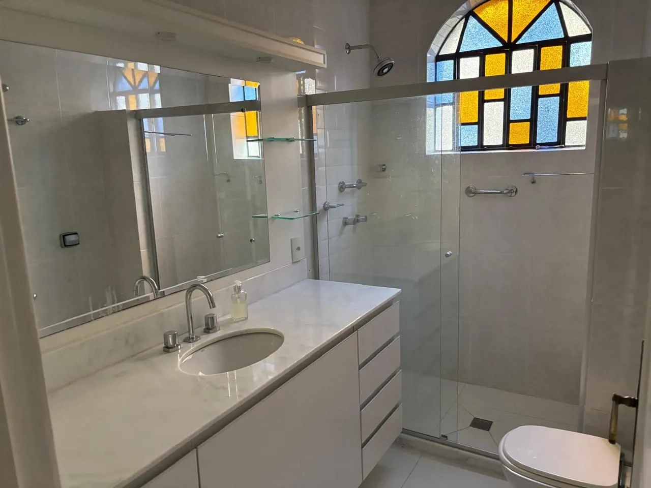 Imagem vende apto de dois quartos próximo ao parcão