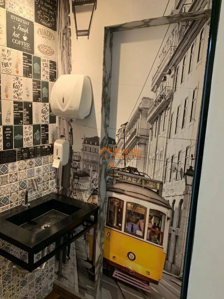 Imagem Salão para alugar, 132 m² por R$ 6.840,00/mês - Jardim Santa Mena - Guarulhos/SP