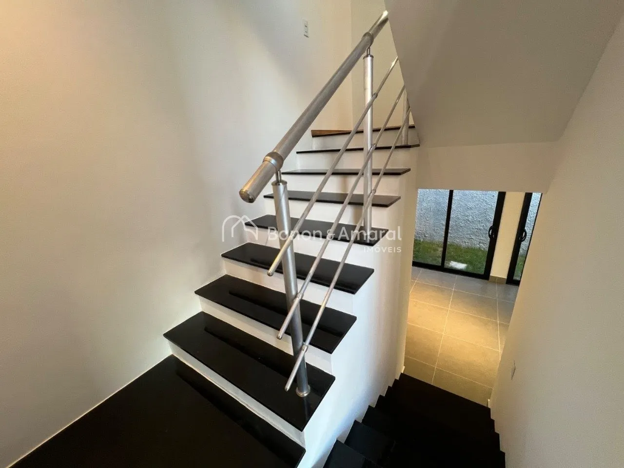 Imagem Casa de Alto Padrão para Locação em Condomínio Fechado - Campinas/SP