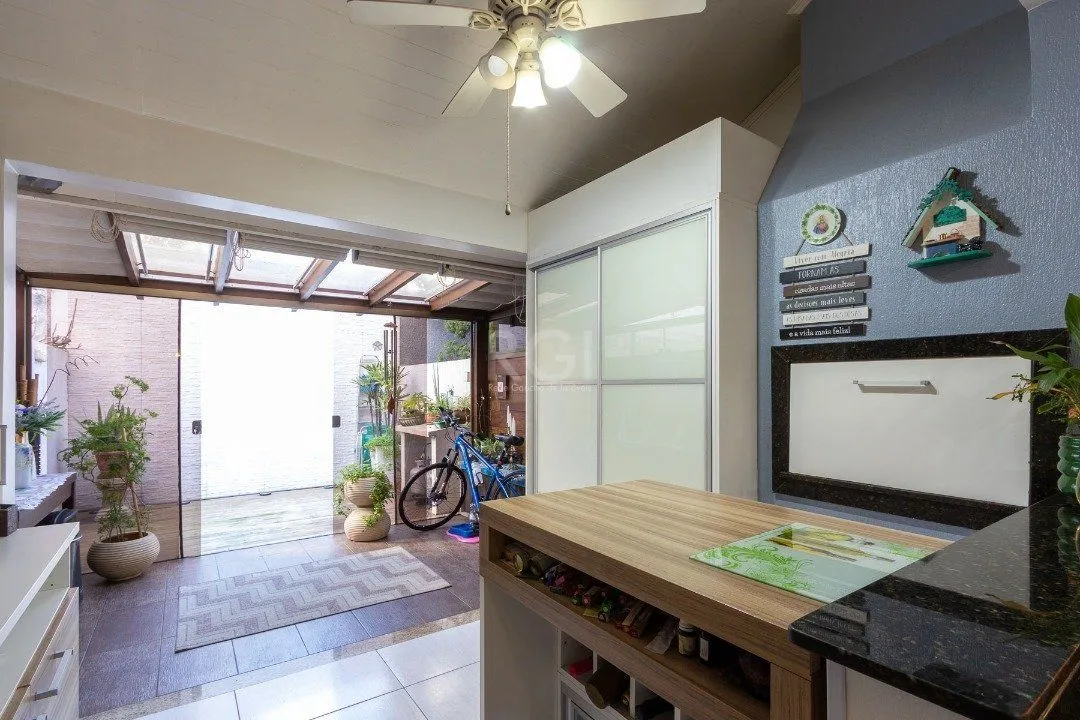 Imagem Casa Condominio para Venda - 174.58m², 4 dormitórios, sendo 1 suites, 2 vagas - Ipanema