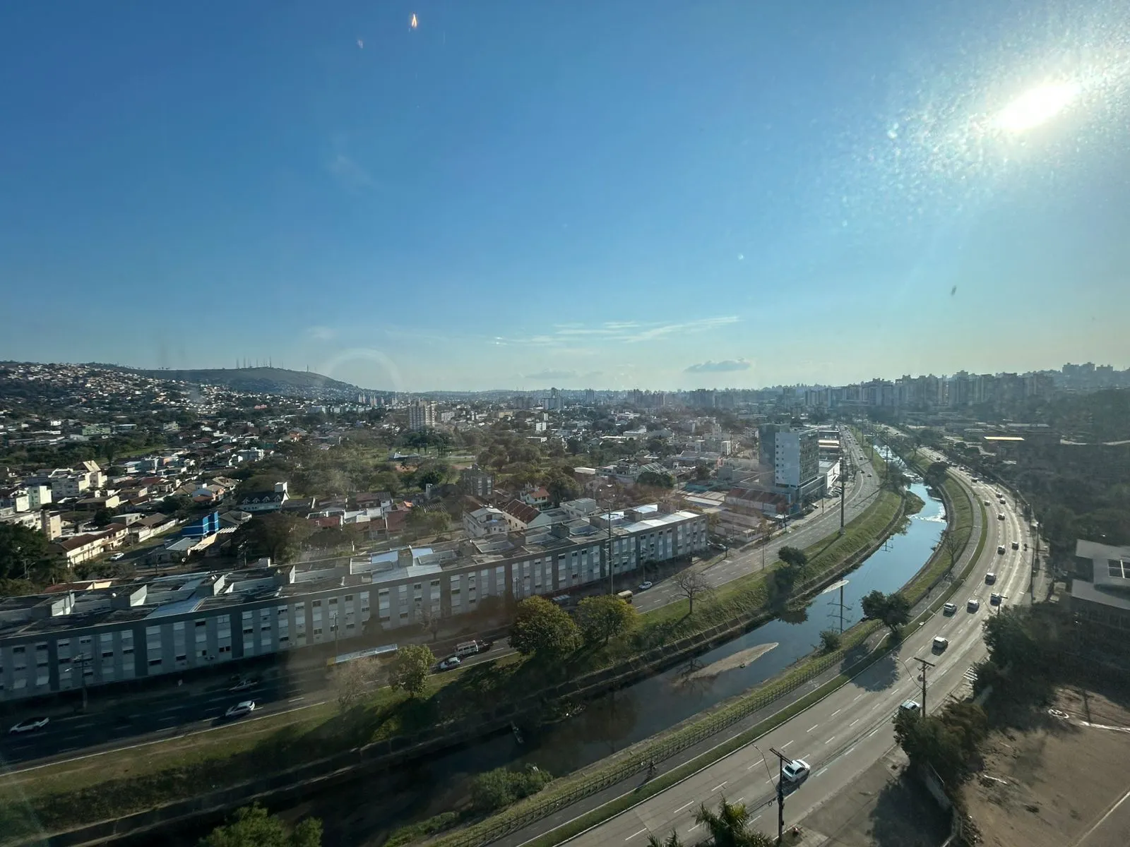 Imagem Apartamento duplex a venda, mobiliado e decorado, planta de 57 m2 com 1 dormitório, 2 vagas e 1 depósito.