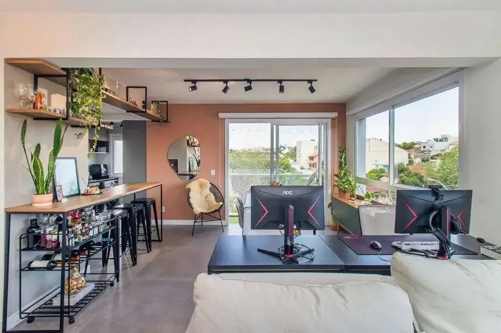 Imagem Apartamento mobiliado com sacada e vaga na Vila Ipiranga