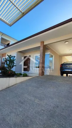 Imagem Casa Plana Averbada no Iririú com Piscina