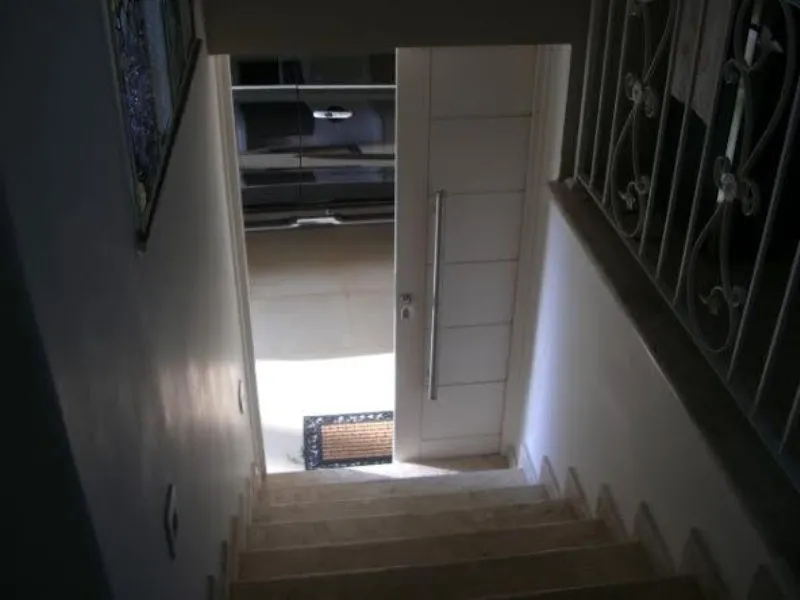 Imagem Espetacular chácara à venda em Valinhos-SP, bairro Joapiranga, com 3 quartos, 3 suítes, 2 salas, 6 banheiros, 8 vagas de garagem e 700m² de área.