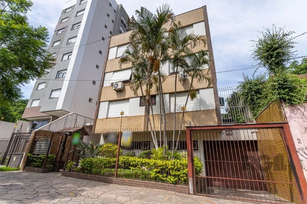 Apartamento de 2 dormitórios no Petrópolis térreo