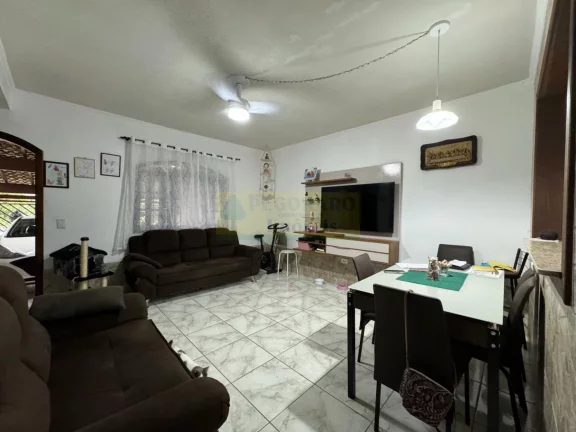 Imagem SOBRADO COM 2 SUITES 3 BANHEIROS A VENDA NA PRAINHA