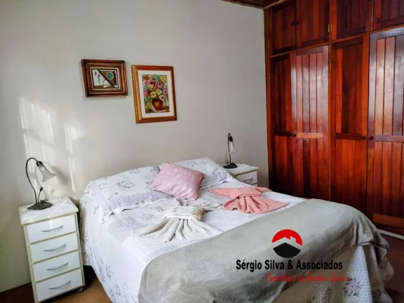 Imagem Casa a Venda no Bairro do Jardim Márcia em Campos do Jordão -SP.