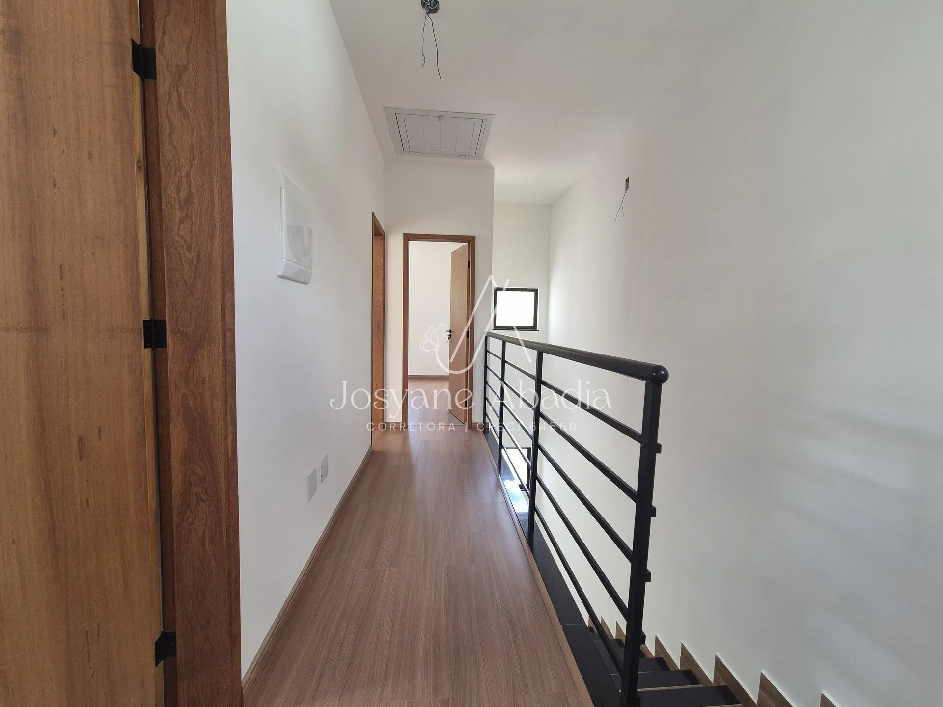 Imagem Casa Nova à Venda no Bairro Aeroporto em Juiz de Fora | 3 Quartos, Suíte e Alto Padrão