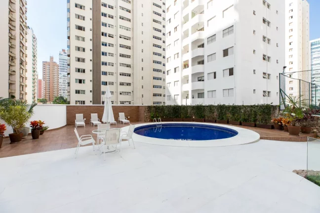 Imagem Apartamento à venda em São Paulo, Moema, com 4 quartos, 200m2