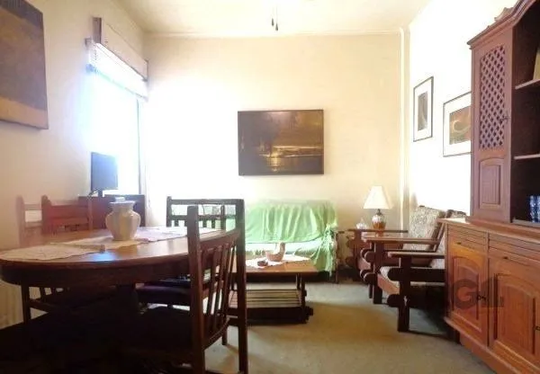 Imagem Apartamento de 2 dormitórios no bairro Cidade Baixa