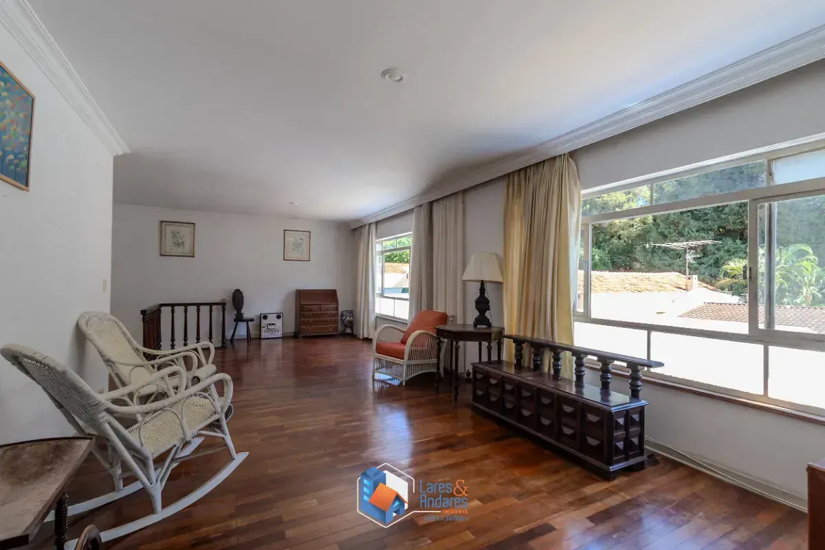 Foto do imóvel Sobrado para venda em Chácara Monte Alegre com 4 quartos, sendo 1 suíte, 261m² em Rua Breves