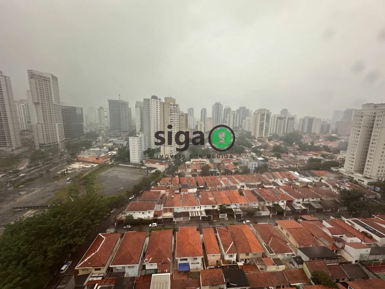 Foto do imóvel Apto para alugar no Brooklin com 140m², 3 quartos e 2 vagas