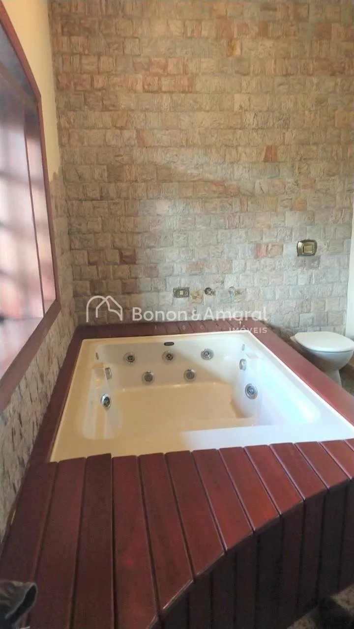 Imagem Linda Casa à Venda no Condomínio Chácara Flora - Valinhos/Campinas