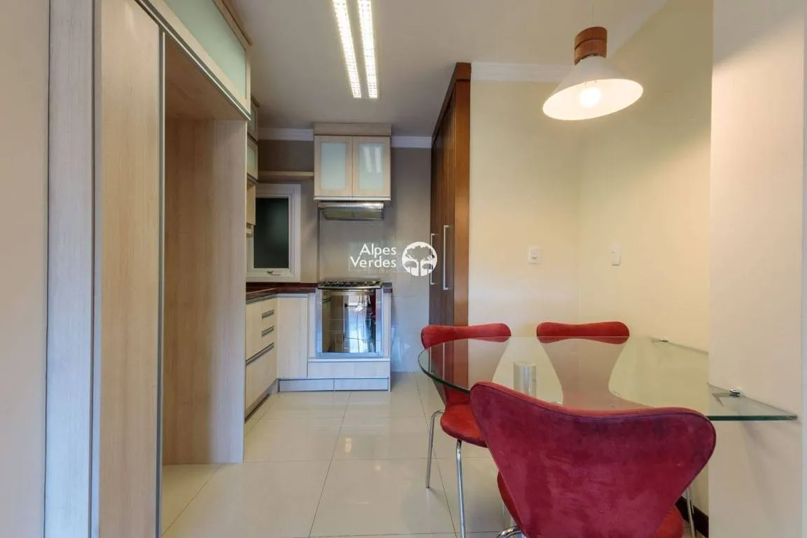 Imagem Vende-se Apartamento, no Centro de Canela-RS, com 3 quartos.