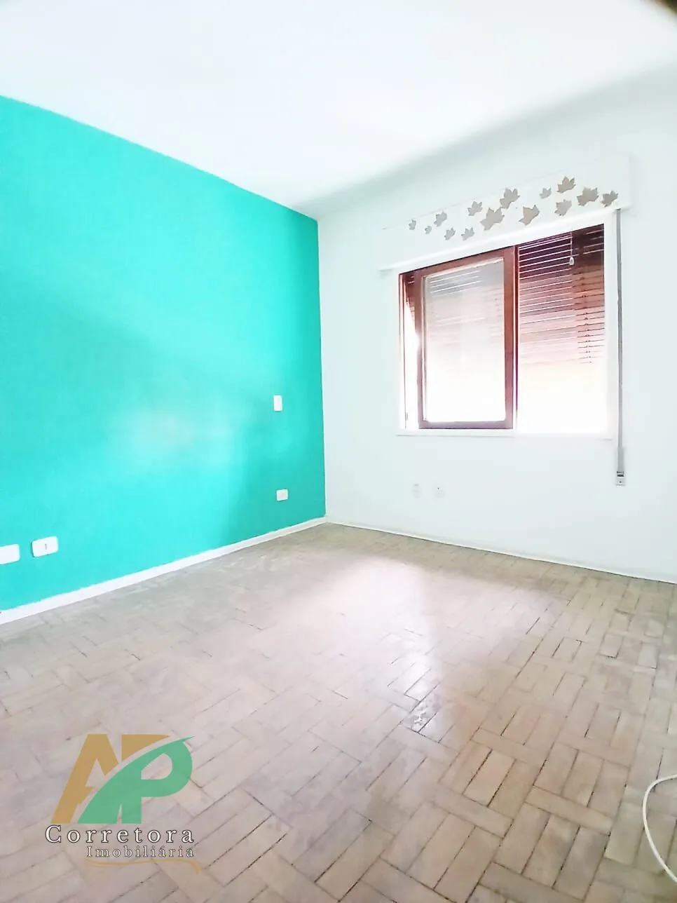 Foto do imóvel: Casa à Venda em Santo Amaro: 3 Dorms (1 Suíte) + Edícula | Oportunidade Única!