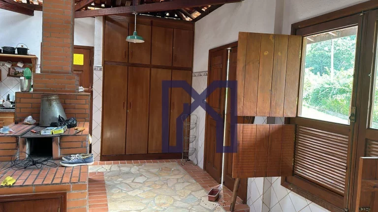 Imagem Sítio com 5 suítes à venda, 6,05 Hec por R$ 2.900.000 - Bairro Barreirinho - Delfim Moreira/MG