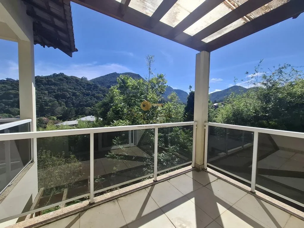 Imagem Casa para Venda em Teresópolis / RJ no bairro Green Valley