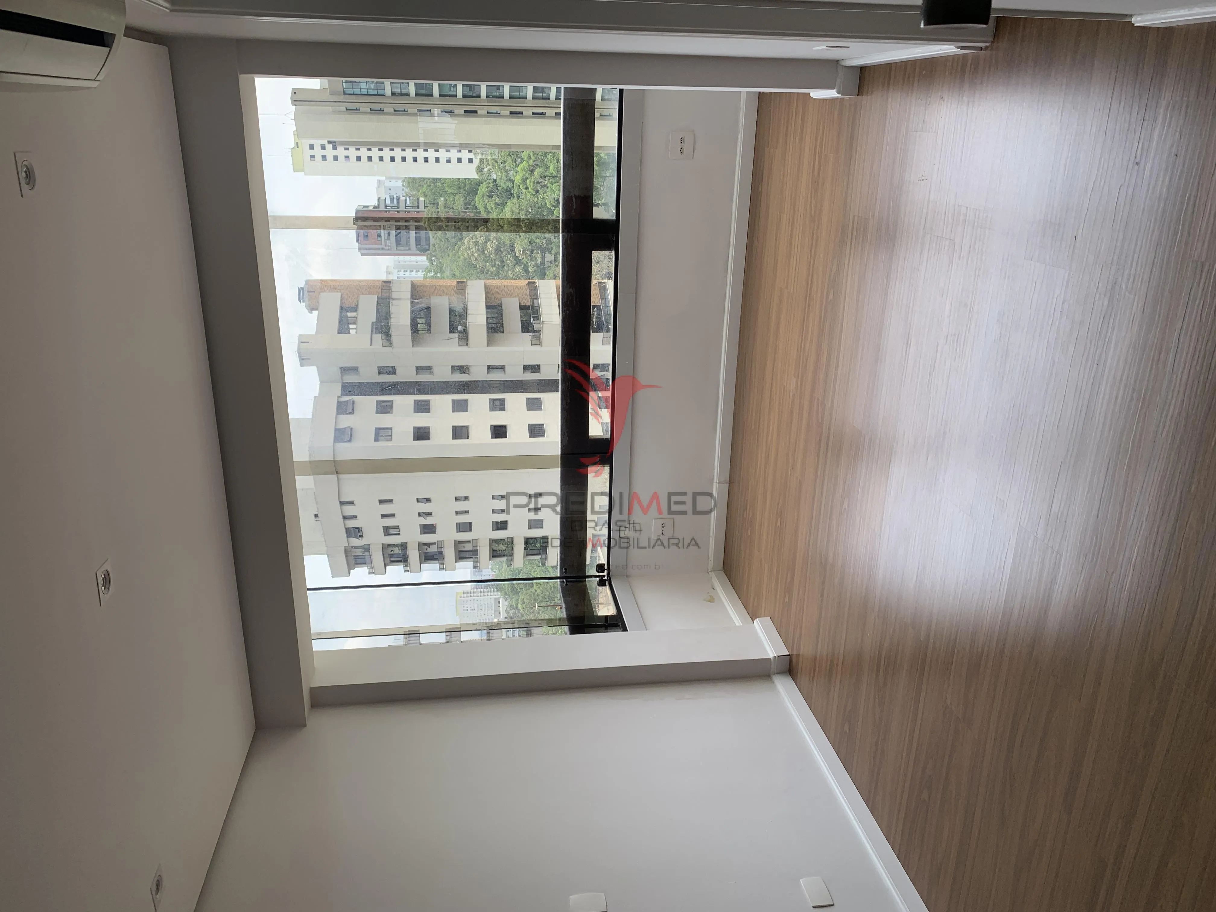 Imagem Vendo no Morumbi,3 Quartos, 2 Vagas de Garagem