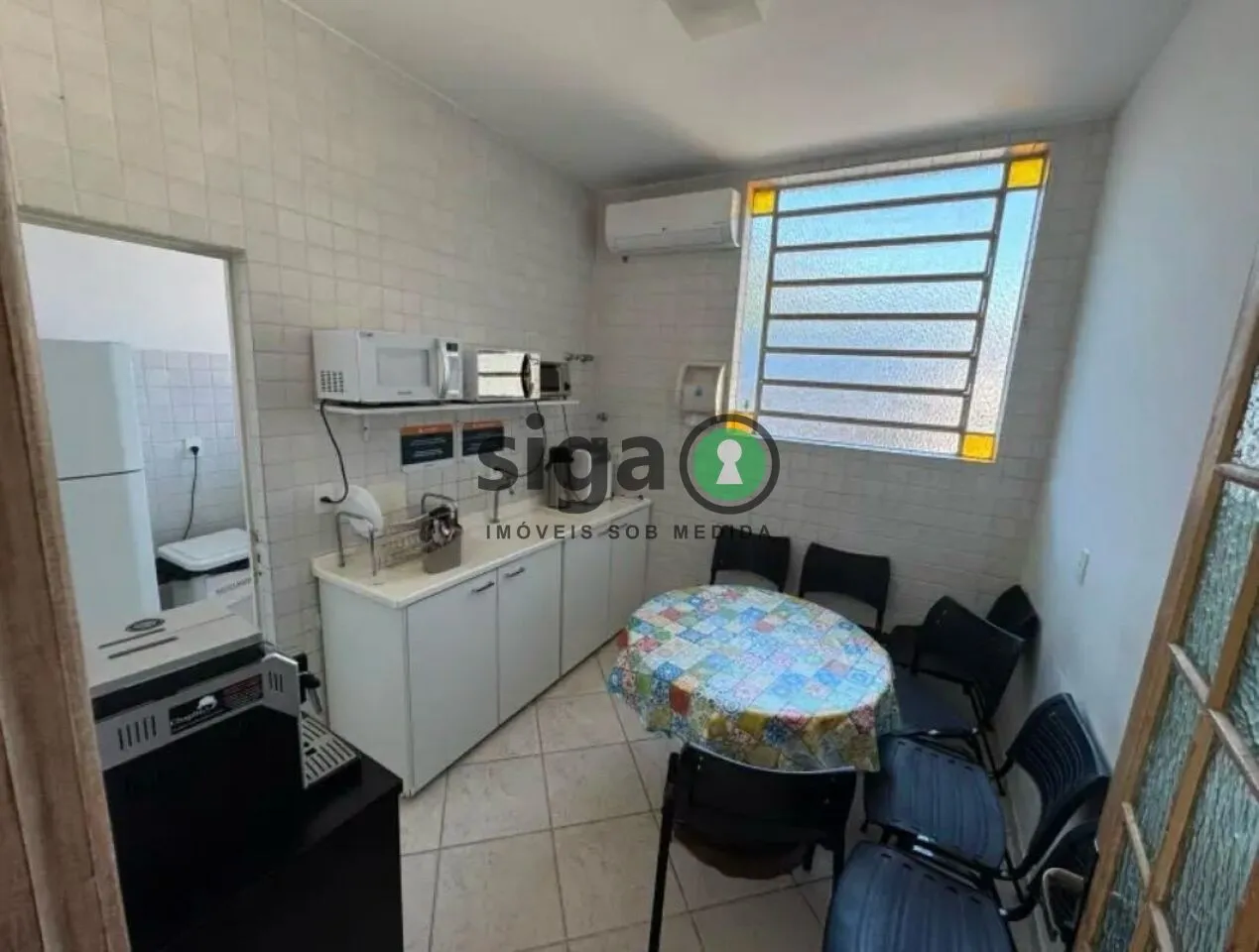 Imagem Casa Assobradada para locação Comercial com 4 salas , 5 banheiros e 8 vagas no Jd Paulistano