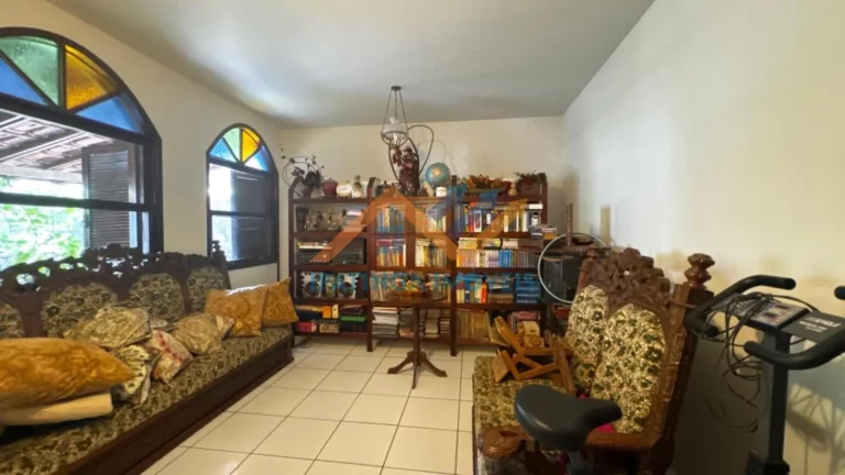 Imagem Casa grande no bairro Iguaçu
