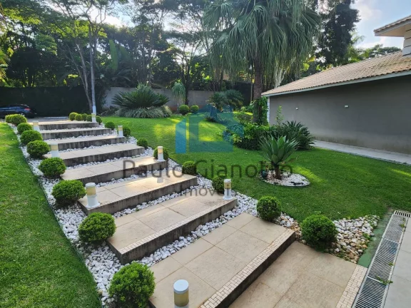 Imagem Casa c/ cinema, beach tennis, sauna, piscina e porteira fechada!