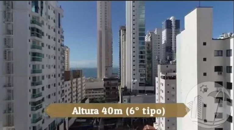 Imagem Apartamento 4 Suítes a 50 metros da Av. Brasil no centro de