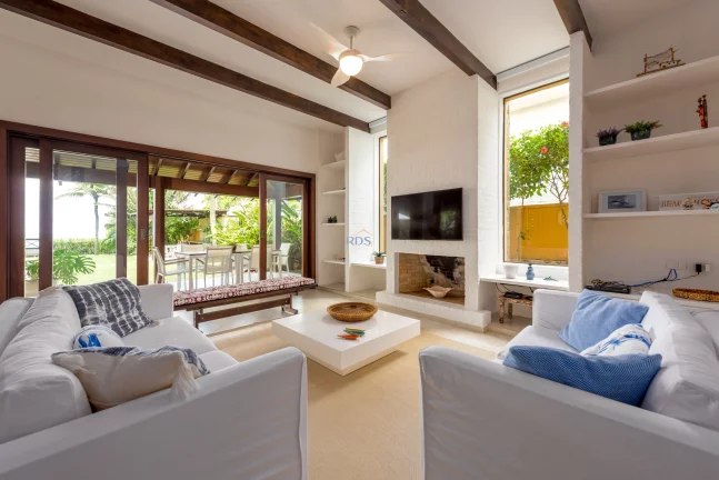 Imagem Vende linda casa em Maresias com 507m², 5 suítes, Litoral norte com acesso privativo à praia.