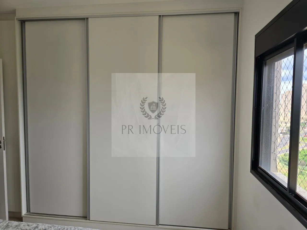 Foto do imóvel Apartamento à venda no Centro de Araraquara-SP: 2 quartos, 1 suíte, 2 salas, 2 vagas de garagem, 72m² de área. Adquira já!