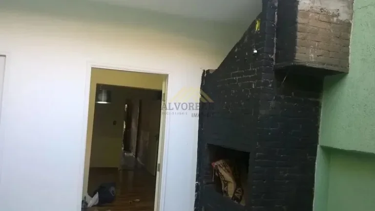Imagem OPORTUNIDADE IMPERDIVEL, Sobrado à Venda com 03 Dormitórios