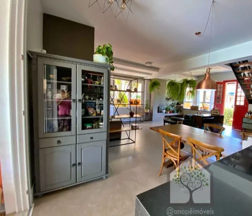 Imagem Linda Casa à Venda no Bairro Itacorubi – Florianópolis-SC