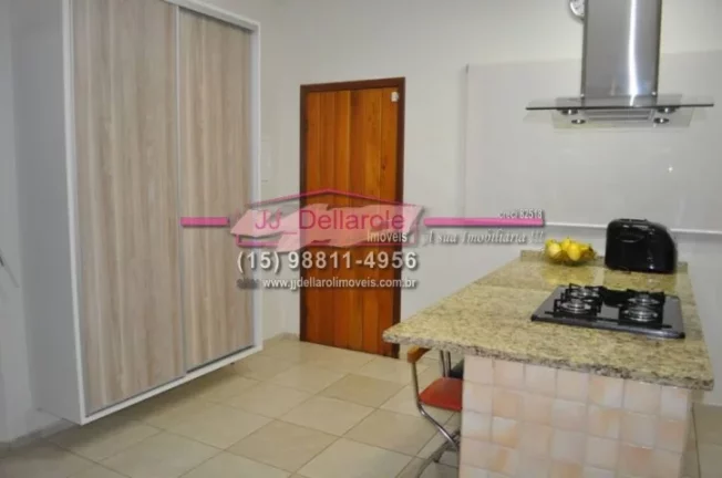 Imagem Belíssima casa em condomínio de alto Padrão