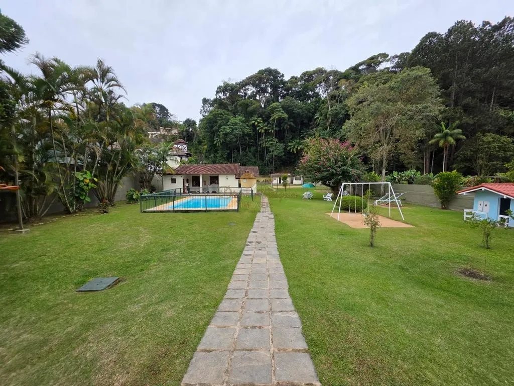Imagem Casa em Condomínio para Venda em Teresópolis / RJ no bairro Bom Retiro