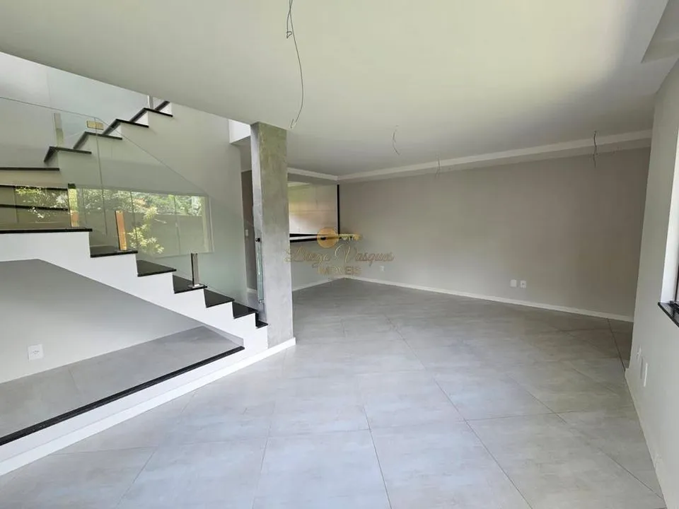 Imagem Casa em Condomínio para Venda em Teresópolis / RJ no bairro Nossa Senhora de Fátima