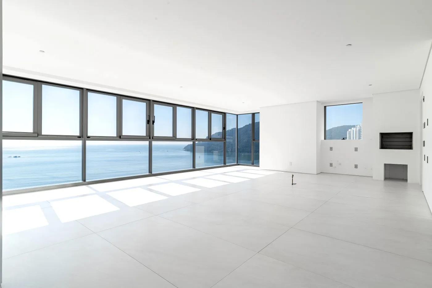 Foto do imóvel Apartamento Frente Mar para Venda em Balneário Camboriú, CENTRO, 4 dormitórios, 4 suítes, 5 banheiros, 4 vagas em Avenida Atlântica, 4430 - CENTRO, Balneário Camboriú - SC